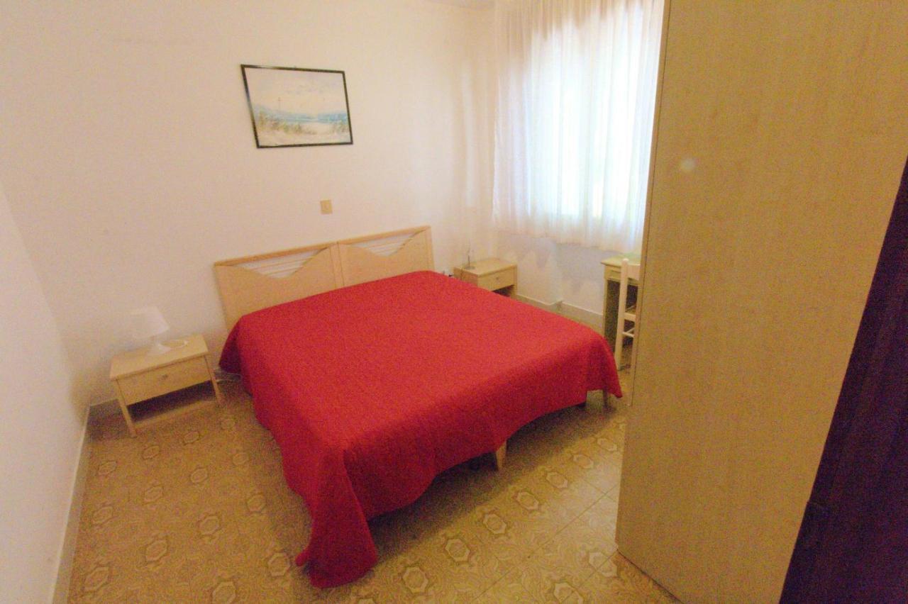 Appartamenti Altan Бибионе Экстерьер фото